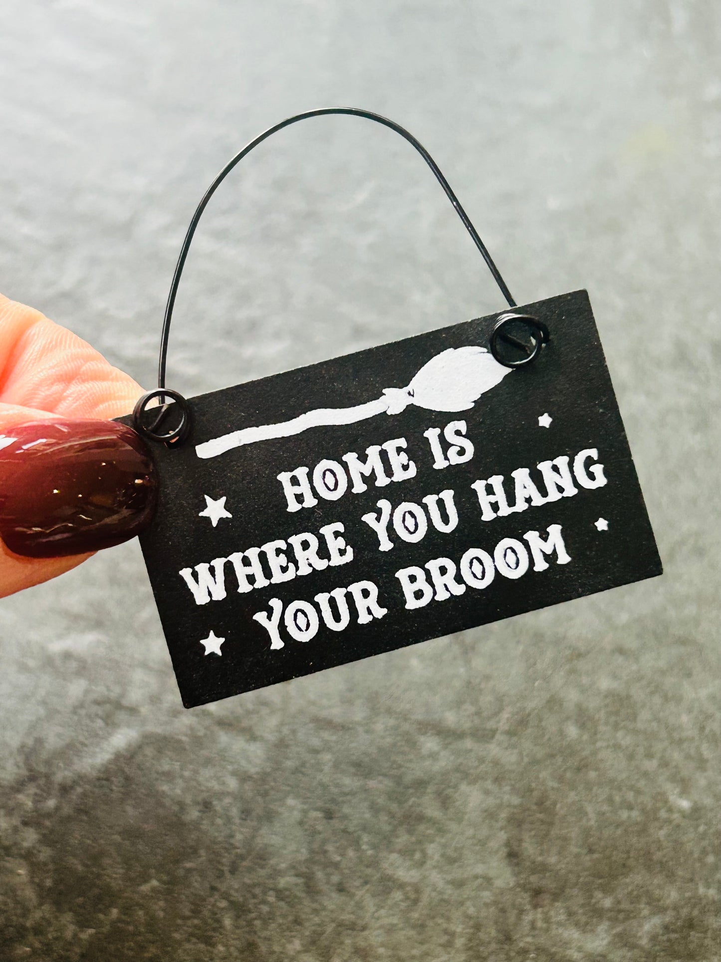 Mini Witchy Hanging Signs